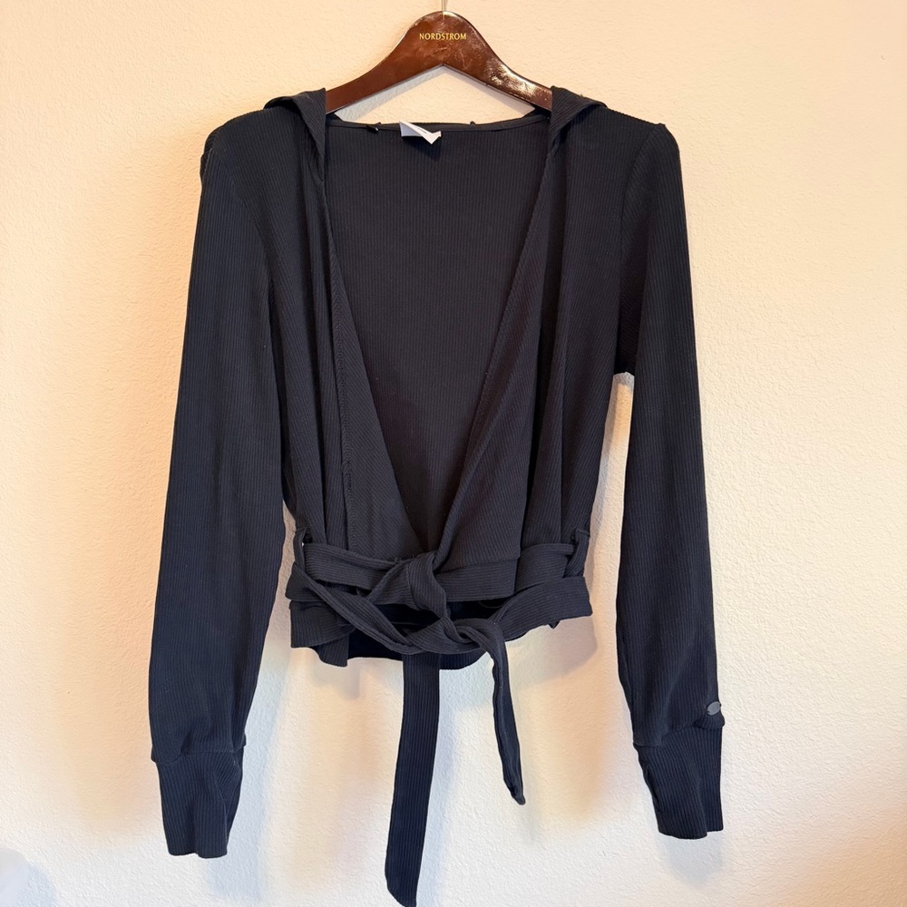 Gymshark hooded ribbed wrap top, black, size M - Picture 3 of 9